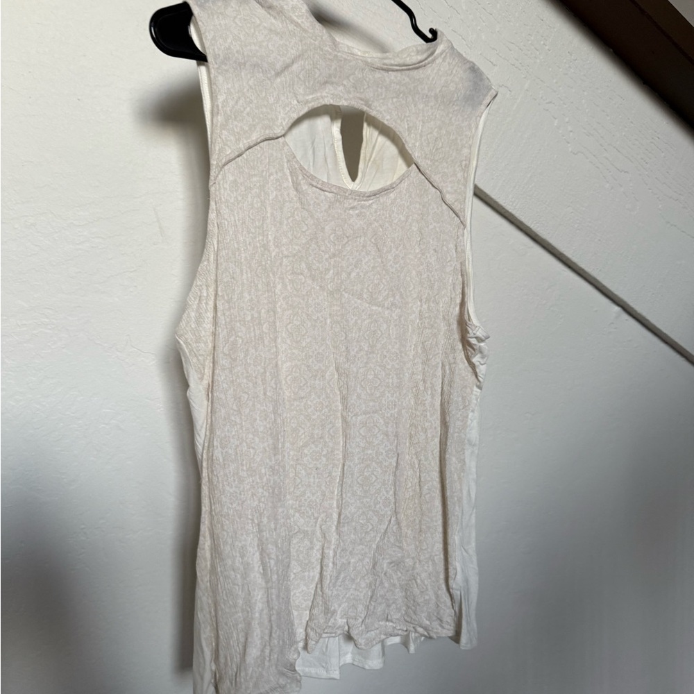 Maurices Cream Sleeveless Tee